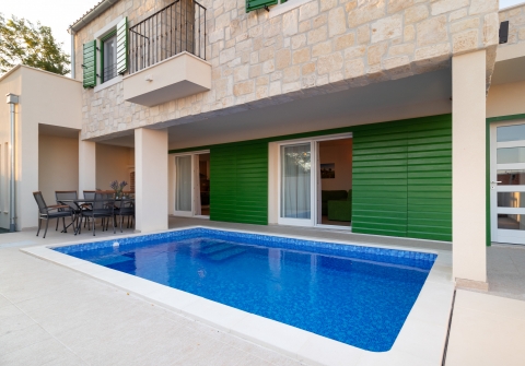 Lux three bedroom villa with private pool - crt AE1043